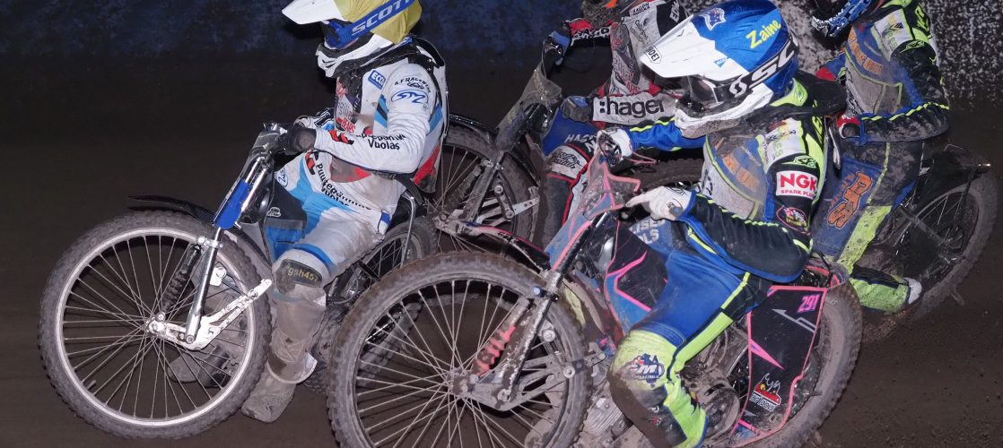 SCUNTHORPE EDGED OUT IN THRILLER